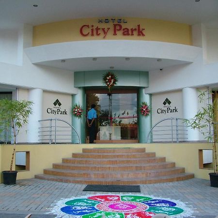 Hotel City Park, Solapur Eksteriør bilde