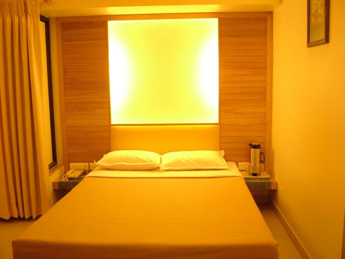 Hotel City Park, Solapur Eksteriør bilde