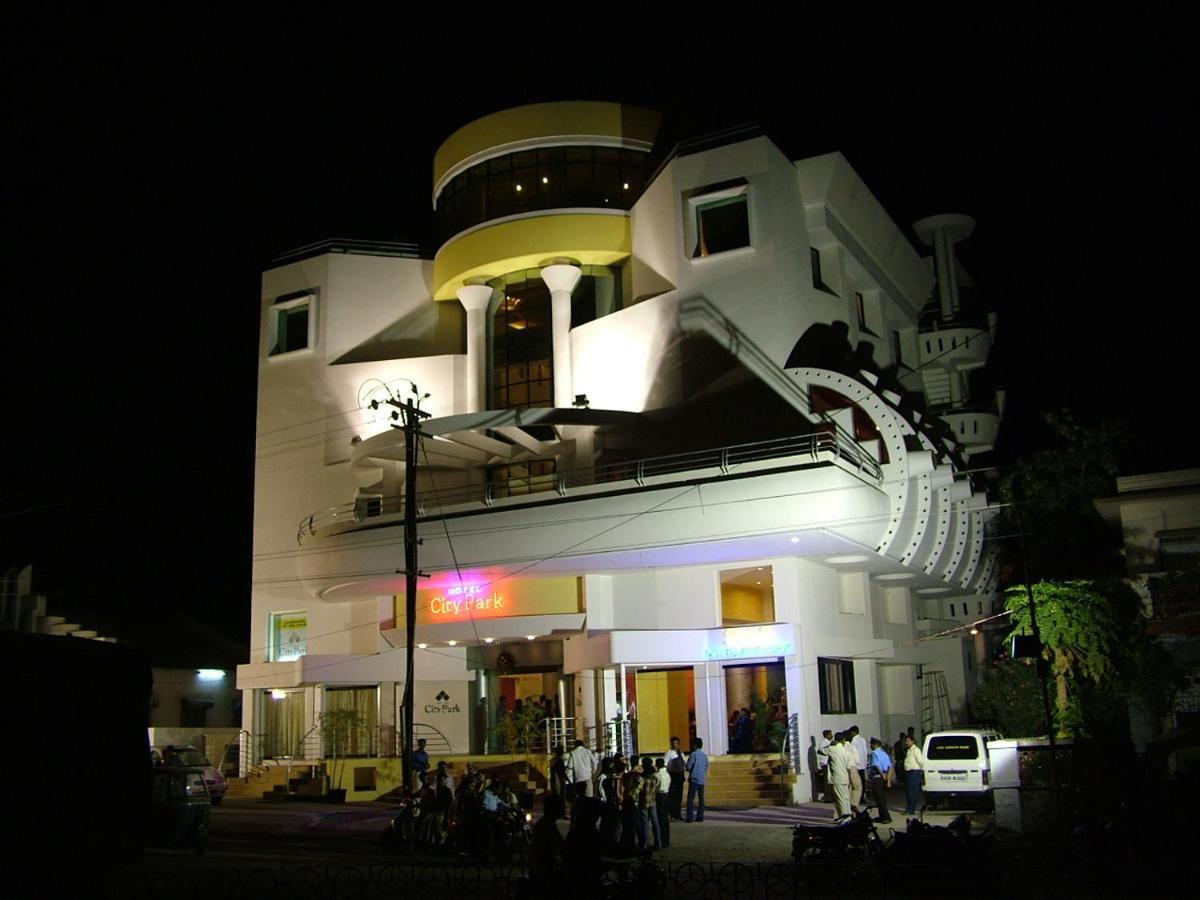 Hotel City Park, Solapur Eksteriør bilde