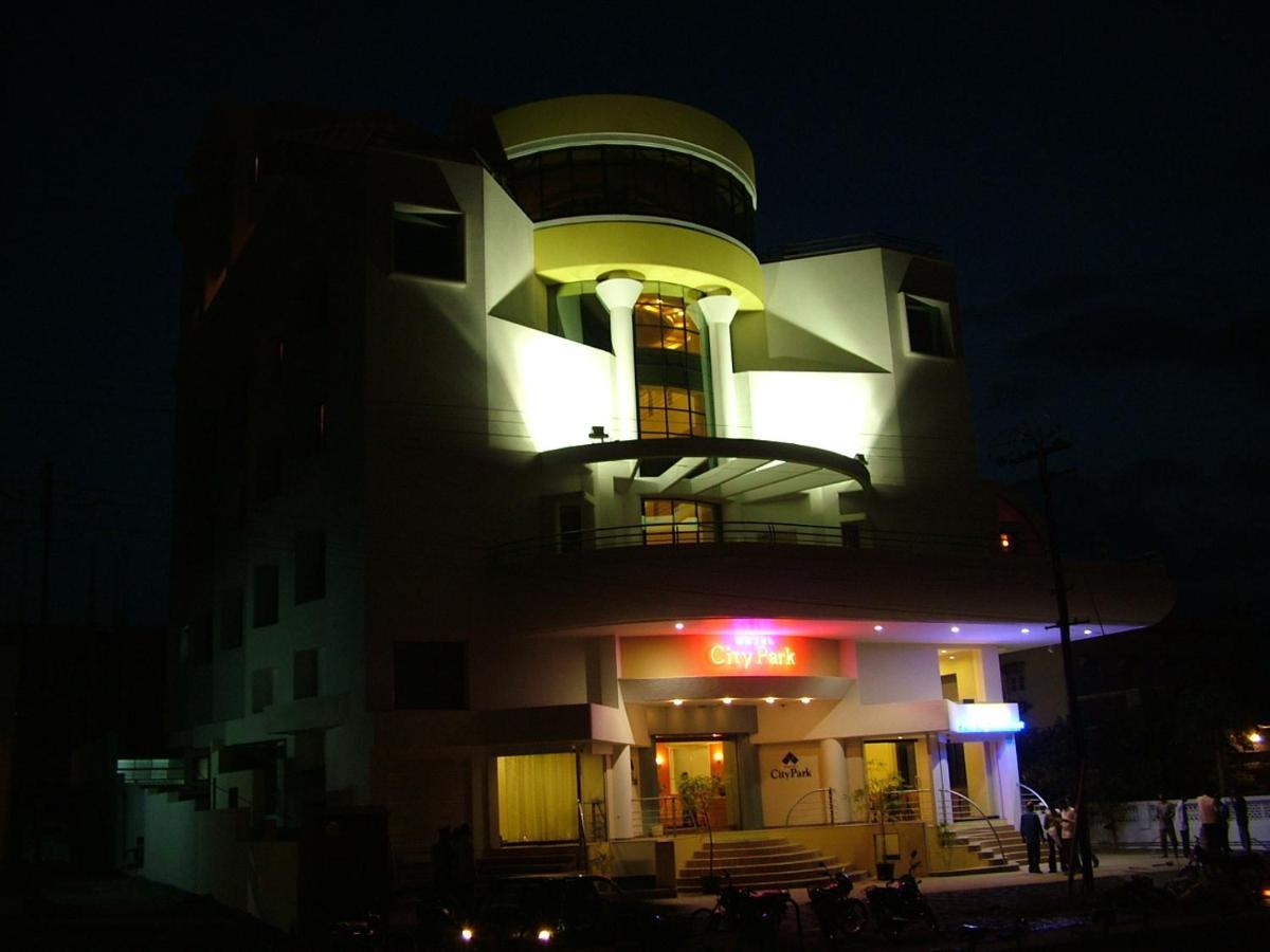 Hotel City Park, Solapur Eksteriør bilde